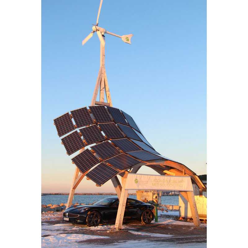 Giraffe 2.0 innoVentum Hybrid Wind and Solar Power Plant