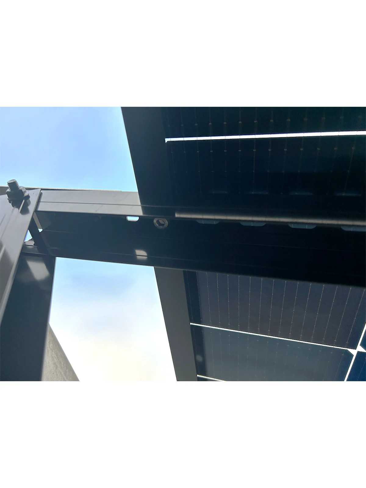 Balcony solar panel kit - plug-in connection