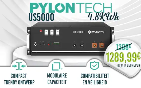 Pylontech US5000 zonnebatterij met compact ontwerp, capaciteit, modulariteit, compatibiliteit en veiligheid, voor 1398 € incl. BTW op een abstracte blauwe en groene achtergrond.